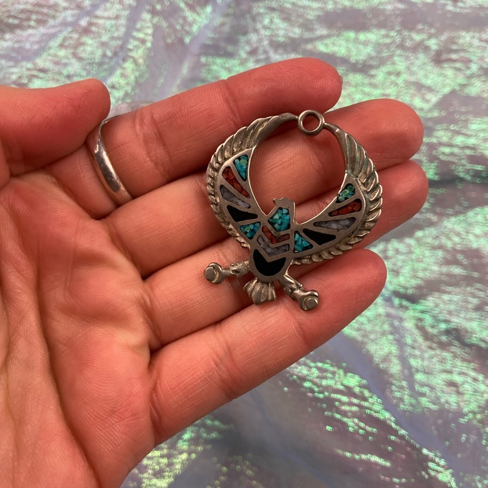 ✨80s Alpaca silver//turquoise,coral, and onyx set pendant✨